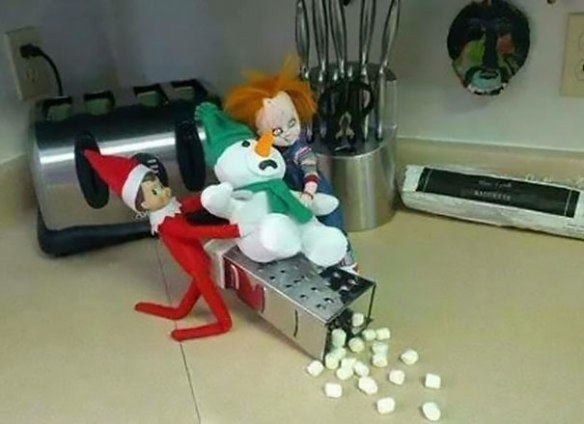 funny-elf-on-the-shelf-ideas-26-5c077b4a8ff6c__605