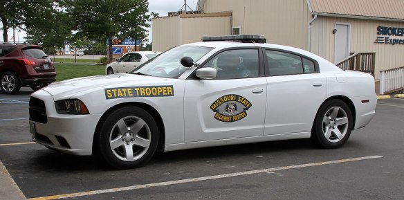 1024px-Police_Car_Missouri_Highway_Patrol_(15177420427)